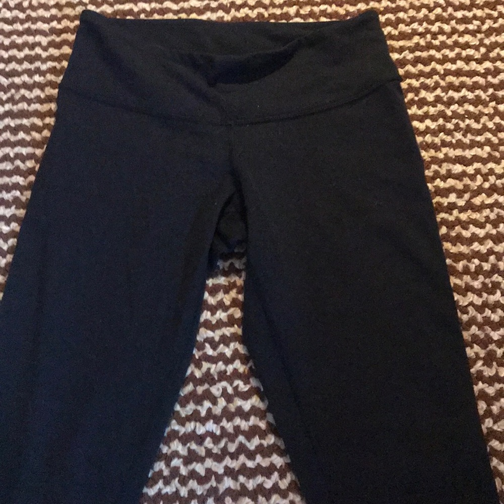 Black Lululemon full length low waisted leggings